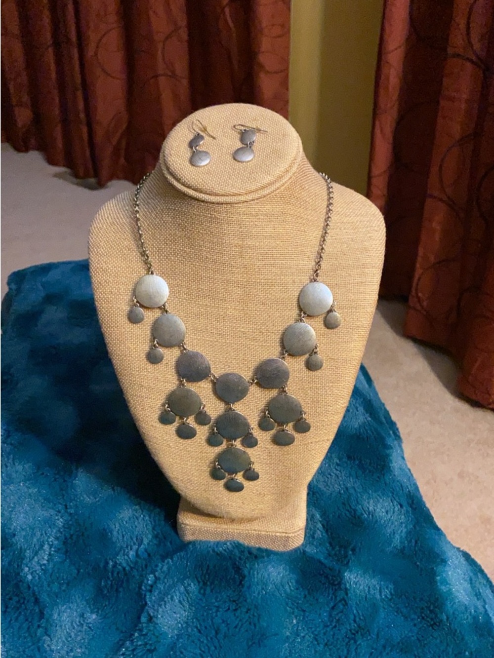 Necklace and Earrings Bundle Offer - Picture 2 of 9